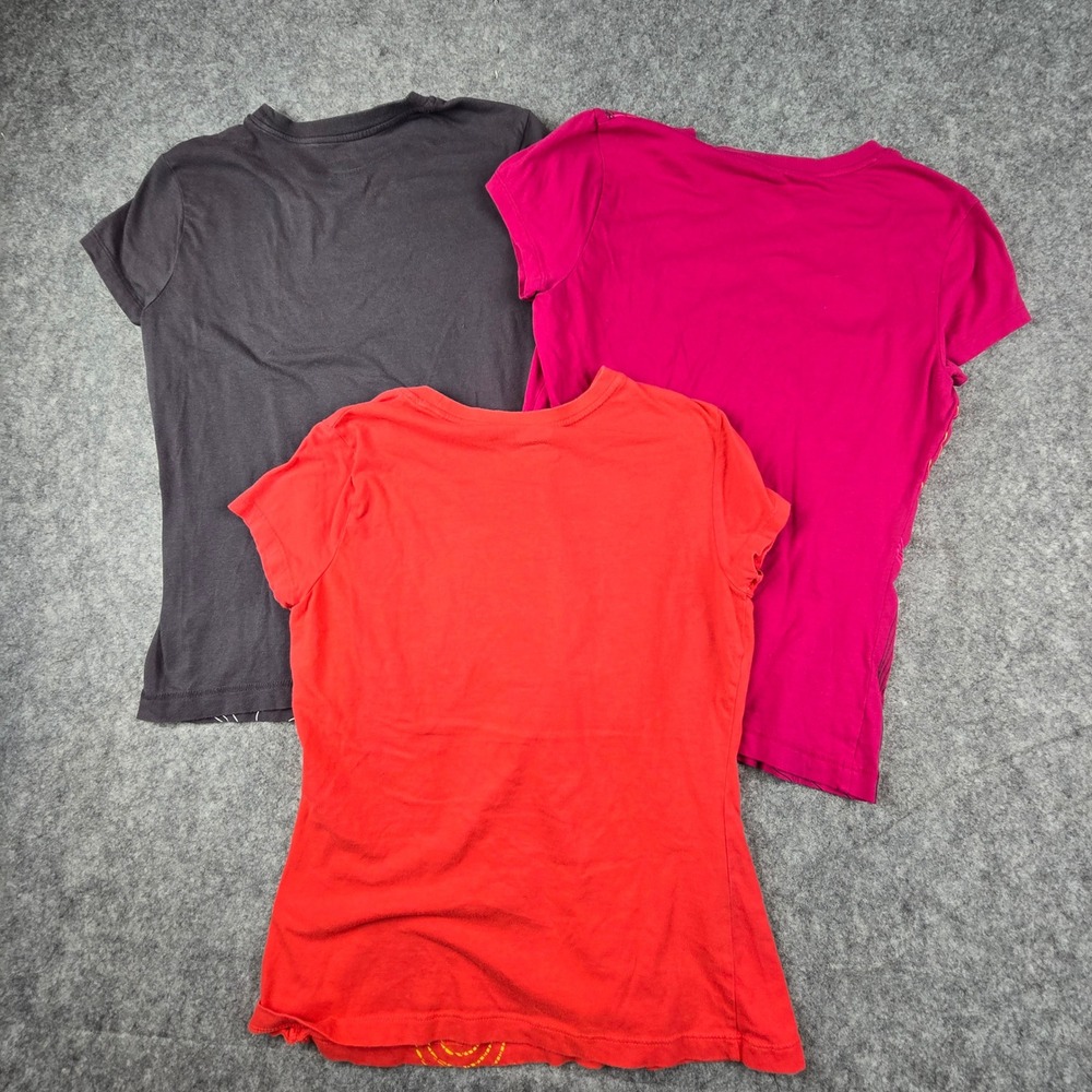 Fila Sport Womens Graphic T-Shirt Bundle Set of 3 Red Grey Pink Size Medium - Picture 11 of 12